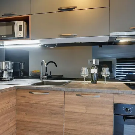 Exclusive Πούλα